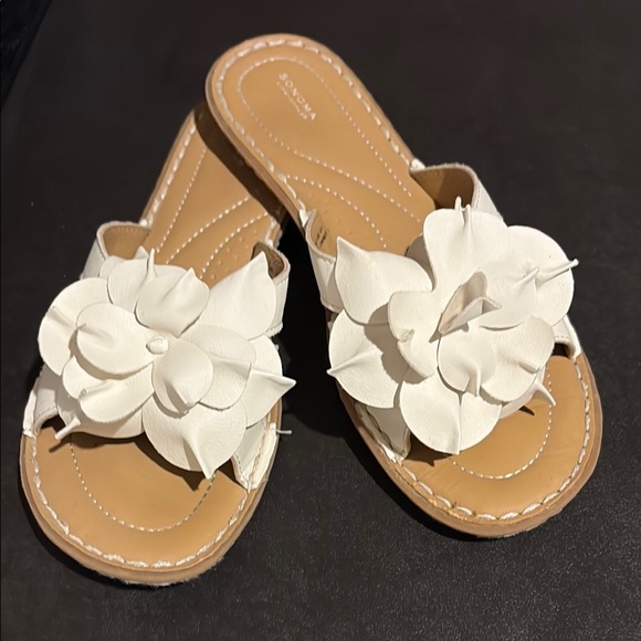 Sonoma Shoes - Sonoma White Floral Slide Sandals with Tan Footbed